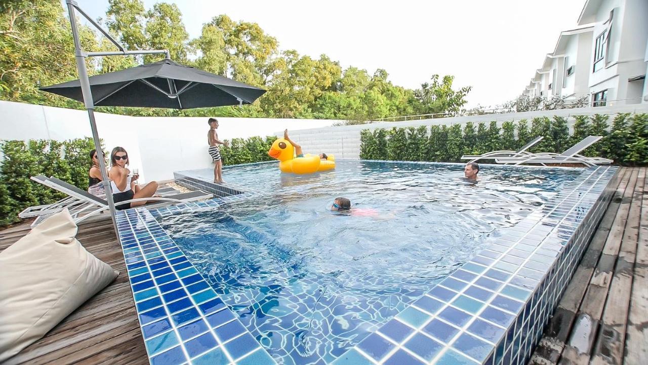 Happy Family Villa Phuket Zewnętrze zdjęcie